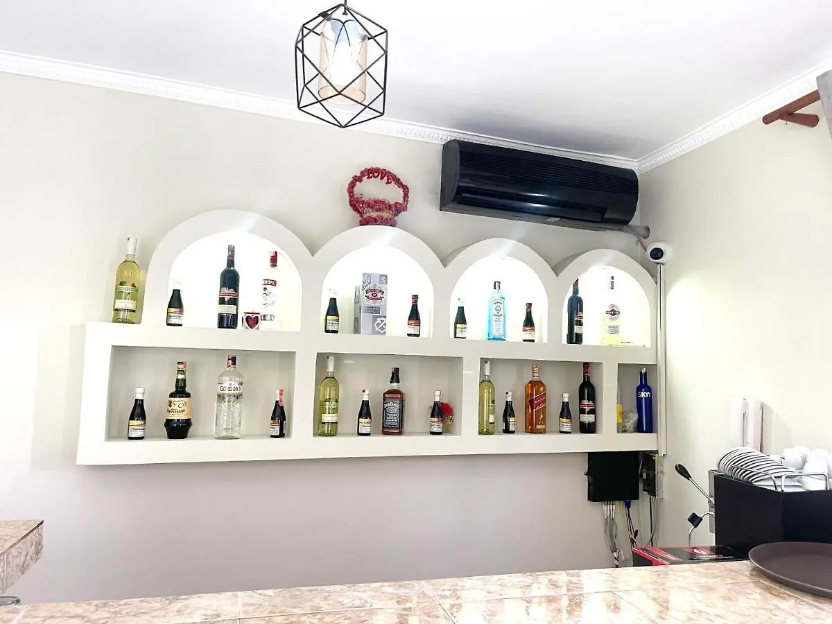 ***  Hotel Fama Albanien