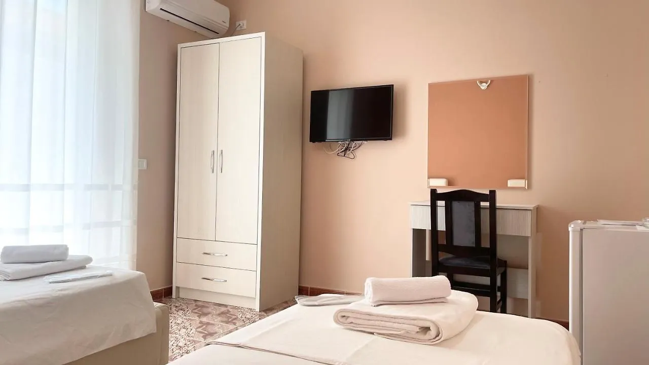 Hotel Fama 3*, Durrës